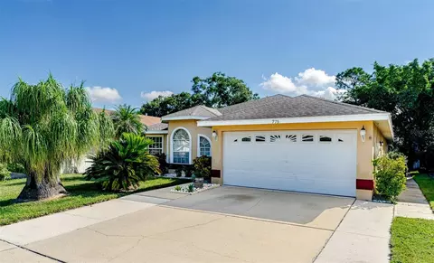 775 Wildflower Dr, Palm Harbor, FL 34683