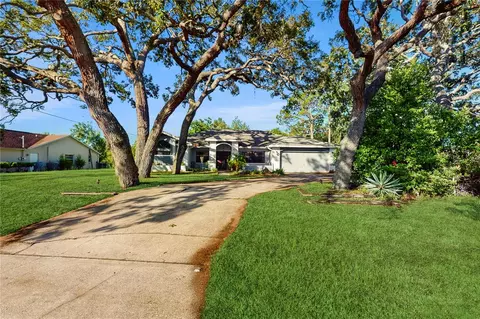 8278 Spring Hill Dr, Spring Hill, FL 34606