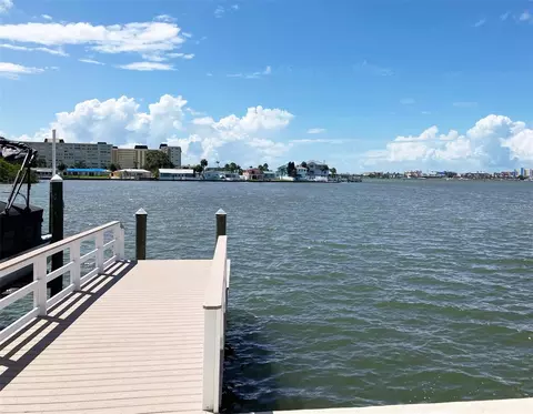 628 Boca Ciega Point Blvd S, Saint Petersburg, FL 33708