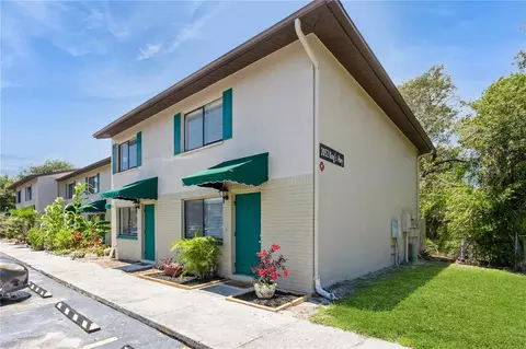 2052 Kings Hwy #8, Clearwater, FL 33755