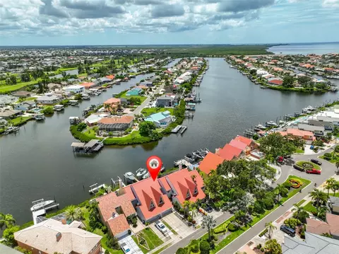 818 Symphony Isles Blvd, Apollo Beach, FL 33572