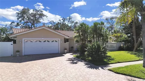 1001 Mclean St, Dunedin, FL 34698