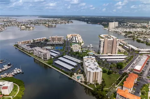 7400 Sun Island Dr S #407, South Pasadena, FL 33707