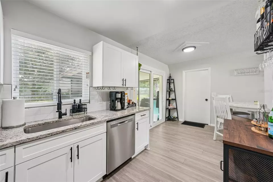 Kitchen - 4428 Tuna Dr, Tampa, FL 33617 photo 4 of 4