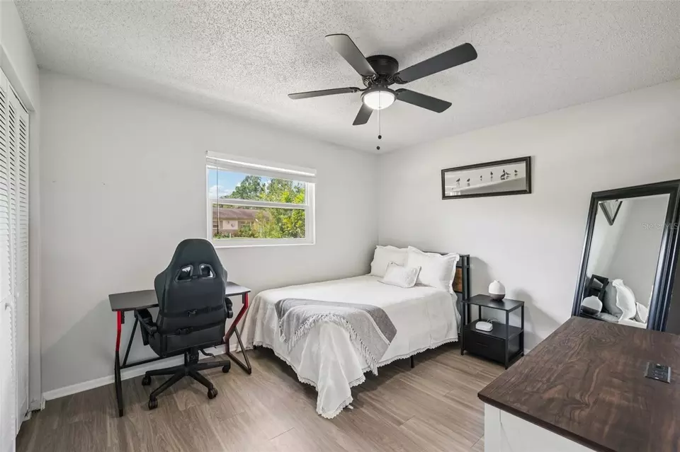 Bedroom - 4428 Tuna Dr, Tampa, FL 33617 photo 2 of 5