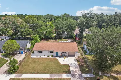 View/Area - 4428 Tuna Dr, Tampa, FL 33617 photo 1 of 4