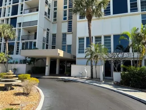 7400 Sun Island Dr S #603, South Pasadena, FL 33707