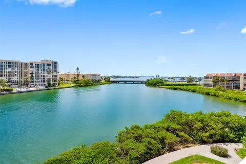 7903 Sailboat Key Blvd S #401, South Pasadena, FL 33707