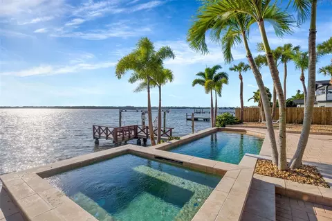 8400 35th Ave N, Saint Petersburg, FL 33710