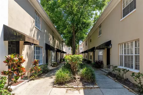 408 S Arrawana Ave #B4, Tampa, FL 33609
