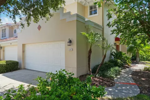 290 Valencia Cir, Saint Petersburg, FL 33716