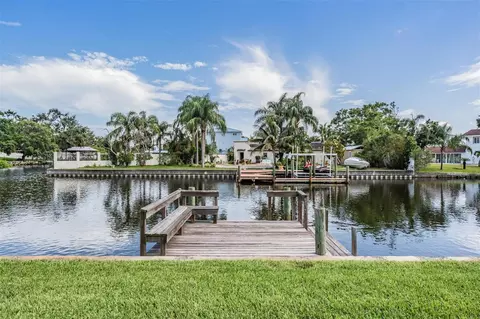 8719 Tahiti Ln, Tampa, FL 33615