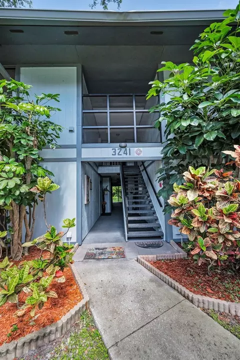 3241 Fox Chase Cir N #106, Palm Harbor, FL 34683