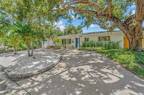 8263 27th Ave N, Saint Petersburg, FL 33710