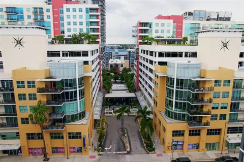 1120 E Kennedy Blvd #1212, Tampa, FL 33602