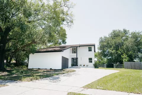 18410 Sterling Silver Cir, Lutz, FL 33549