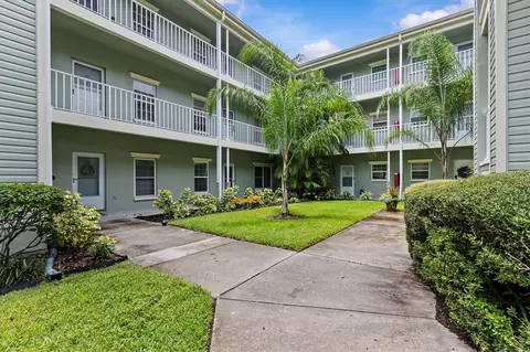 330 Promenade Dr #205, Dunedin, FL 34698