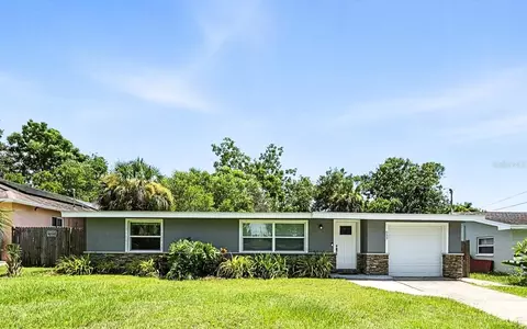 657 Laura Ln, Dunedin, FL 34698
