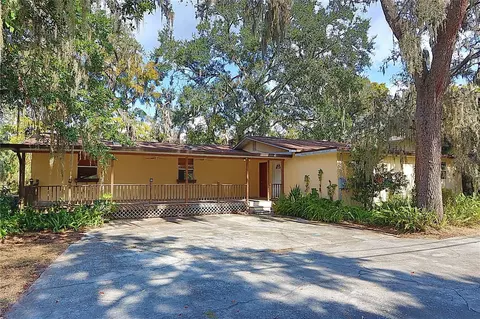 12025 Riverhills Dr, Temple Terrace, FL 33617