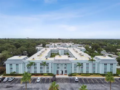 701 Poinsettia Rd #124, Belleair, FL 33756