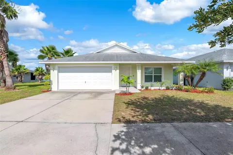 1453 Blossom Bayou Cir, Ruskin, FL 33570