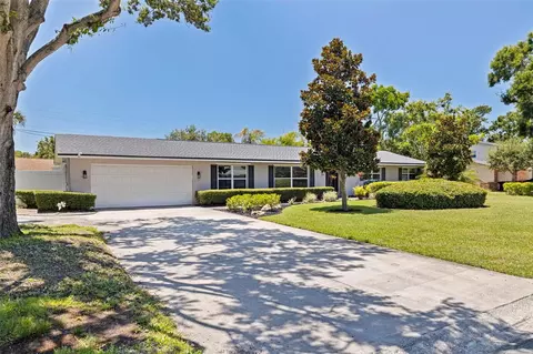 2390 66th Ave S, Saint Petersburg, FL 33712