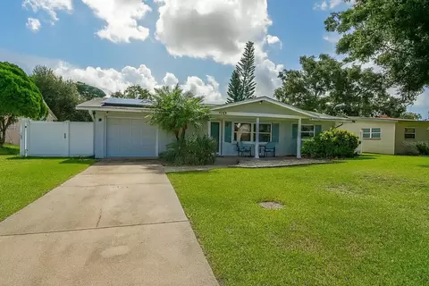 1751 El Trinidad Dr E, Clearwater, FL 33759