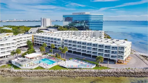 2506 N Rocky Point Dr #424, Tampa, FL 33607