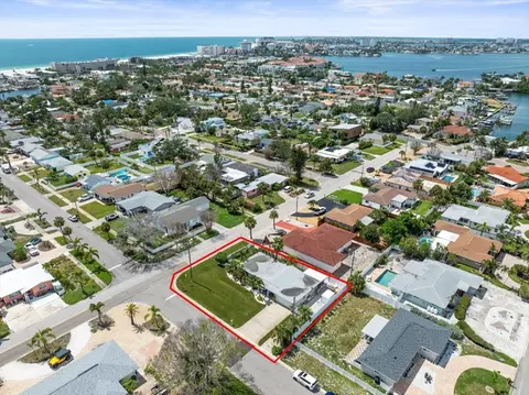 304 42nd Ave, Saint Pete Beach, FL 33706