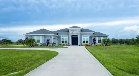 5054 Lake Toscana Dr, Wimauma, FL 33598