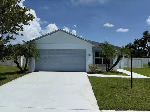 1216 24th St E, Palmetto, FL 34221