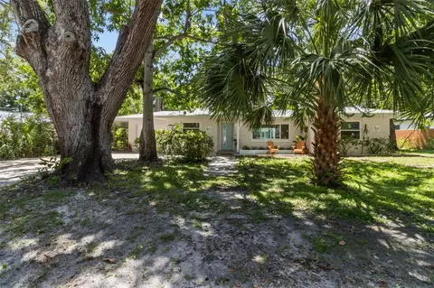 4665 Woodland Dr, Saint Petersburg, FL 33708