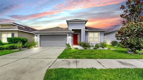 17523 Buckingham Garden Dr, Lithia, FL 33547