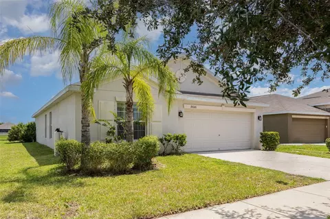 10646 Standing Stone Dr, Wimauma, FL 33598