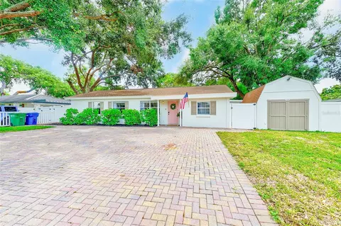 4008 W Wallace Ave, Tampa, FL 33611