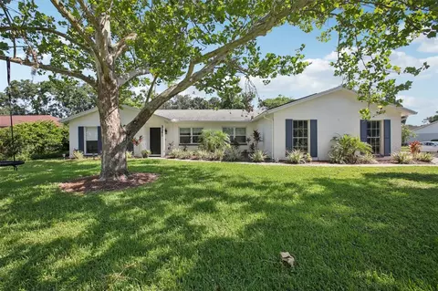 3101 Riggs Ln, Tampa, FL 33618