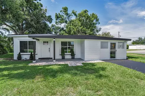 10415 110th Ave, Largo, FL 33773