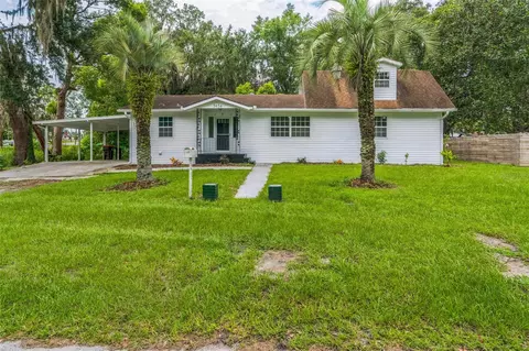 5654 SE Poinciana Rd, Belleview, FL 34420