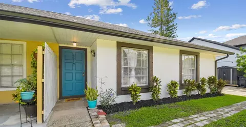 3319 Laurel Dale Dr, Tampa, FL 33618