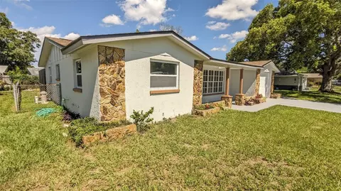 4747 Daphne St, New Port Richey, FL 34652