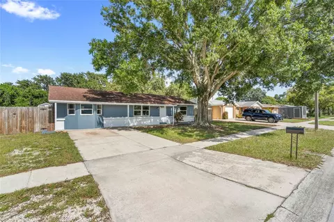 803 Peninsula Rd, Tarpon Springs, FL 34689