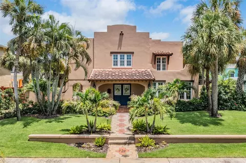 125 13th Ave N, Saint Petersburg, FL 33701