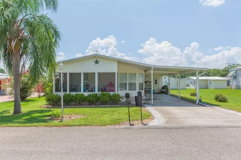 10045 Hamp Dr, Dade City, FL 33525