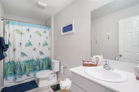 Bath - 13005 Upward Pl, Riverview, FL 33579 photo 3 of 3