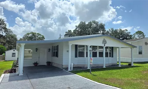 5536 Betmar Dr, Zephyrhills, FL 33542