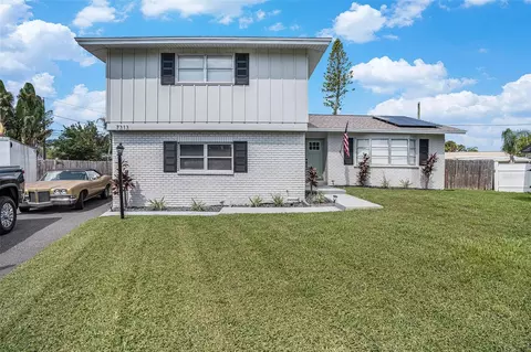 7313 Lexington Ln, Clearwater, FL 33764