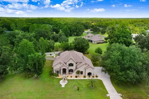 8935 Woodleaf Blvd, Wesley Chapel, FL 33544