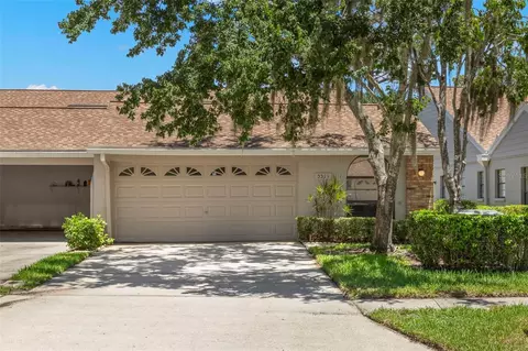 5511 Salem Square Dr N, Palm Harbor, FL 34685