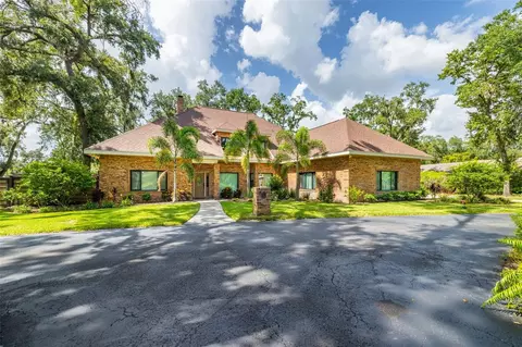 1202 W Pinedale Dr, Plant City, FL 33563