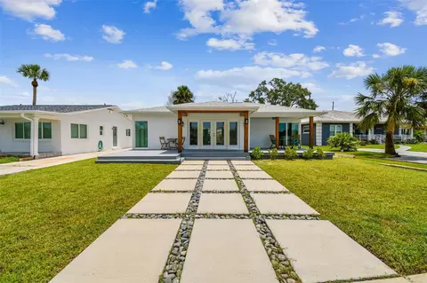 315 S Spring Blvd, Tarpon Springs, FL 34689